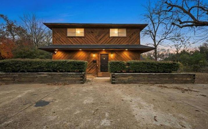 Pictures of Retail, Office, Industrial, Mixed Use, Special Purpose property located at 530 Canada St, Jacksonville, TX 75766 for sales - image #1