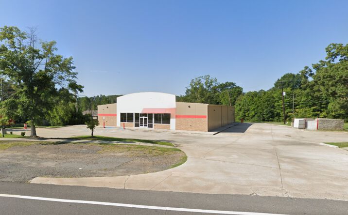 Pictures of Retail property located at 5609 MacArthur Dr, North Little Rock, AR 72118 for sales - image #1
