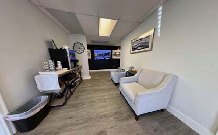 Pictures of Office property located at 529 N Lindenwood Dr, Olathe, KS 66062 for sales - image #1