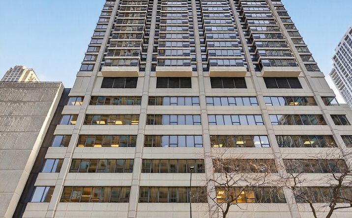 Pictures of Retail property located at 30 E Huron Street 02-COM04, Chicago, IL 60611 for sales - image #1