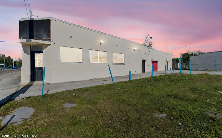 Pictures of Retail, Special Purpose, Office property located at 715 N McDuff Ave, Jacksonville, FL 32254 for sales - image #1