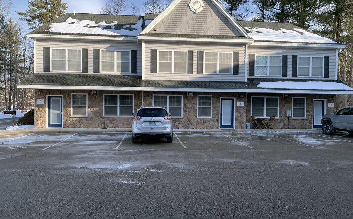 Pictures of Office property located at 8 Patriot Dr, Dover, NH 03820 for sales - image #1