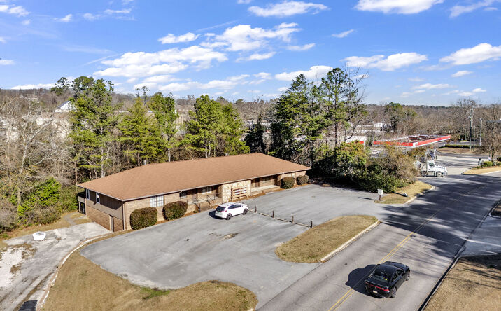 Pictures of Office property located at 2137 Clearbrook Rd, Hoover, AL 35226 for sales - image #1