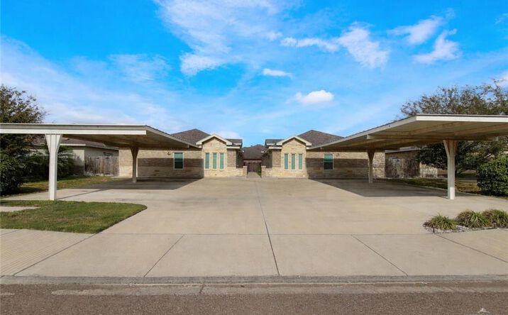 Pictures of Multifamily property located at 3907 Tinsley Avenue, Edinburg, TX 78539 for sales - image #1