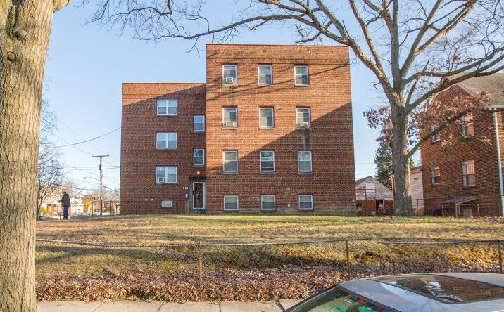 Pictures of Multifamily property located at 501 Mellon St SE, Washington, DC 20032 for sales - image #1