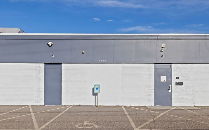 Pictures of Industrial property located at 4905 E 41st Ave, Denver, CO 80216 for sales - image #1