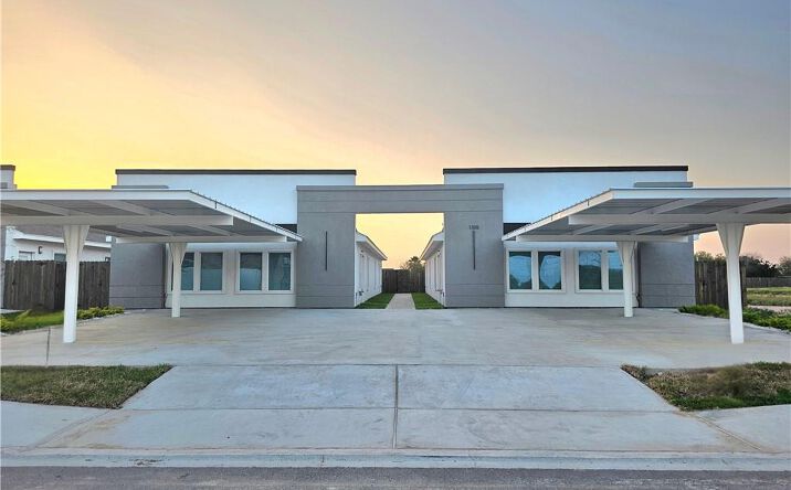 Pictures of Multifamily property located at 1305 N Aryana Avenue, Edinburg, TX 78542 for sales - image #1