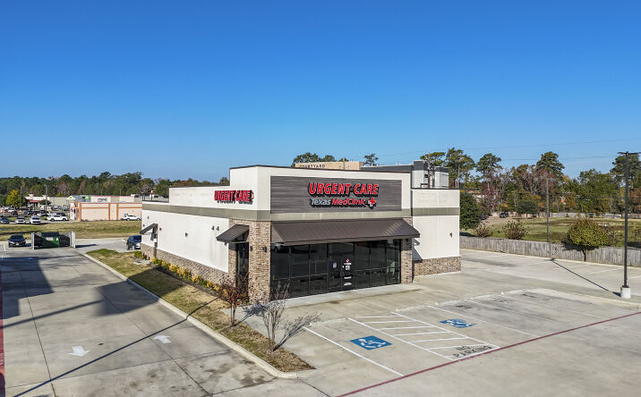 Pictures of Retail property located at 2132 S First St, Lufkin, TX 75901 for sales - image #1