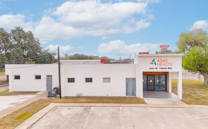 Pictures of Mixed Use, Office property located at 107 E Adams St, Falfurrias, TX 78355 for sales - image #1