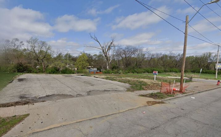 Pictures of Land property located at 5200 Prospect Ave, Kansas City, MO 64130 for sales - image #1