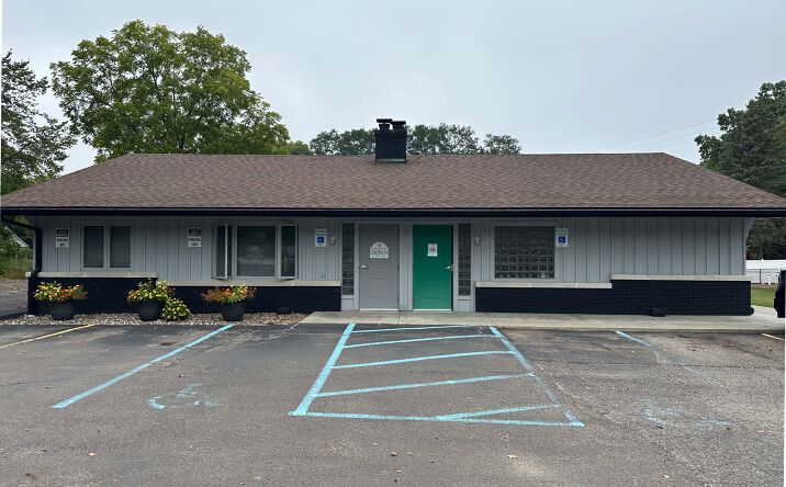 Pictures of Office, Retail property located at 500 Linn St, Allegan, MI 49010 for sales - image #1