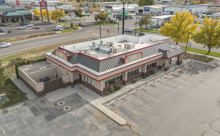 Pictures of Retail property located at 950 Lindsay Blvd, Idaho Falls, ID 83402 for sales - image #1