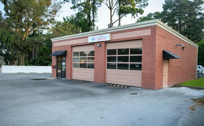Pictures of Retail property located at 1708 Neuse Blvd, New Bern, NC 28560 for sales - image #1