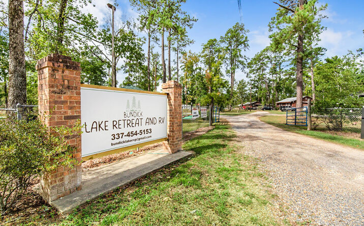 Pictures of Hospitality, Multifamily property located at 430 Milton Reid Rd, DeRidder, LA 70634 for sales - image #1