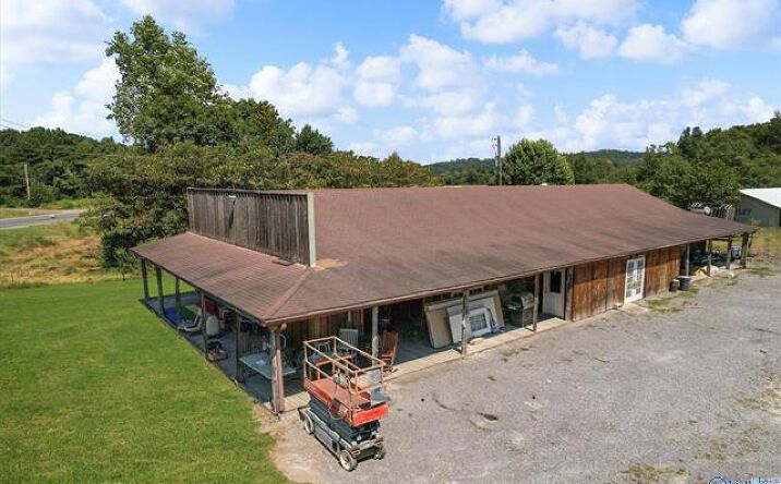 Pictures of Retail, Multifamily property located at 31 Blake Rd, Blountsville, AL 35031 for sales - image #1