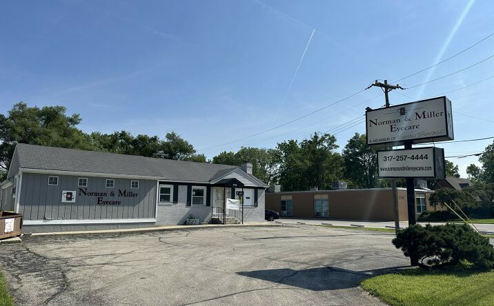 Pictures of Office property located at 2710 E 62nd St, Indianapolis, IN 46220 for sales - image #1