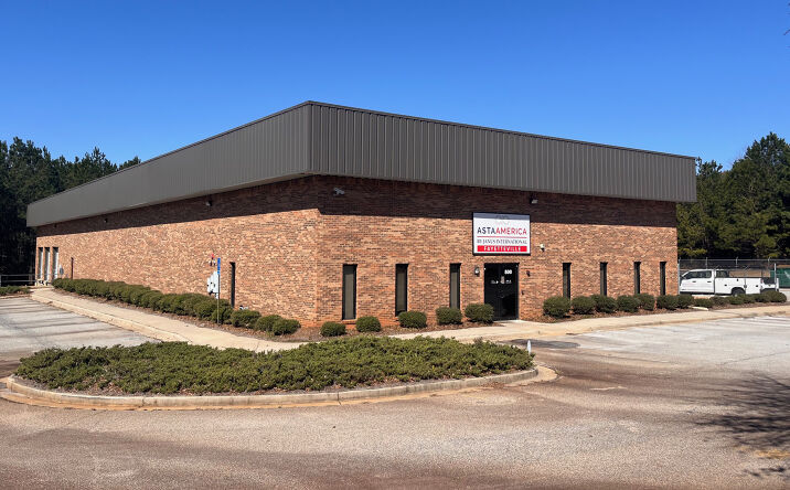 Pictures of Industrial property located at 500 Marksmen Ct, Fayetteville, GA 30214 for sales - image #1