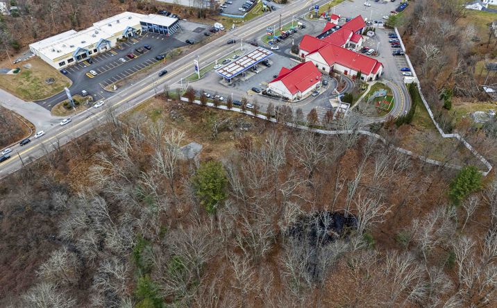 Pictures of Land property located at 138 Washington St, Attleboro, MA 02703 for sales - image #1