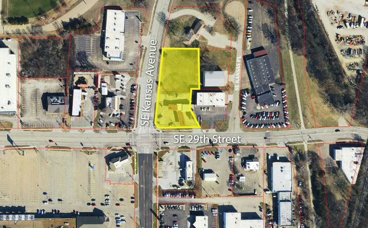 Pictures of Land, Office, Retail property located at 100 SE 29th St, Topeka, KS 66605 for sales - image #1