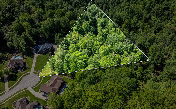 Pictures of Land property located at 9701 Secretariat Dr, Louisville, KY 40214 for sales - image #1