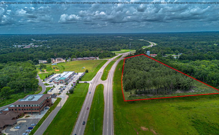 Pictures of Land property located at 1115 Evelyn Gandy Pkwy, Petal, MS 39465 for sales - image #1