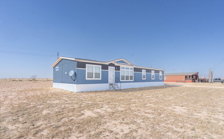 Pictures of Land property located at 2359 Breeze Ave, Stanton, TX 79782 for sales - image #1