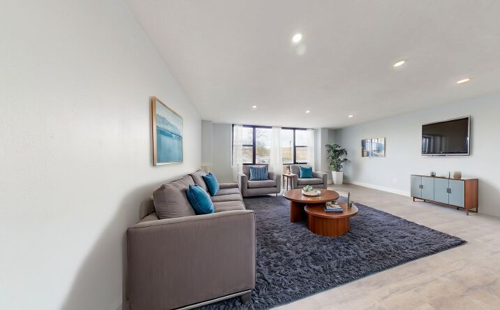 Pictures of Hospitality, Mixed Use, Office, Retail, Senior Living property located at 4600 Duke St, Alexandria, VA 22304 for sales - image #1
