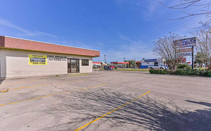 Pictures of Office property located at 3202 Palmer Hwy, Texas City, TX 77590 for sales - image #1
