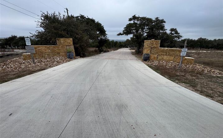 Pictures of Land, Mixed Use, Mobile Home Park property located at 13100 Fitzhugh Rd, Austin, TX 78736 for sales - image #1