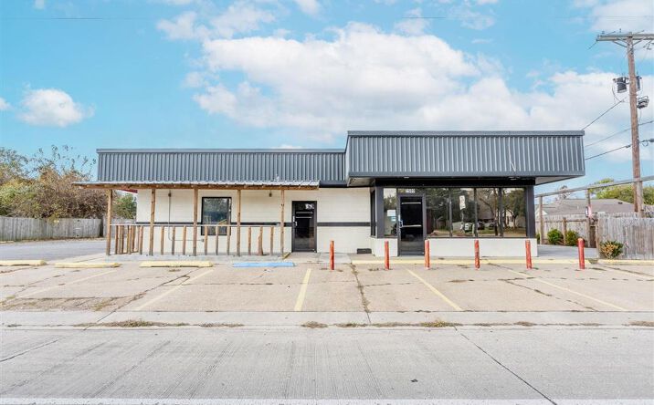 Pictures of Special Purpose, Retail property located at 2500 Kirkman Street, Lake Charles, LA 70601 for sales - image #1