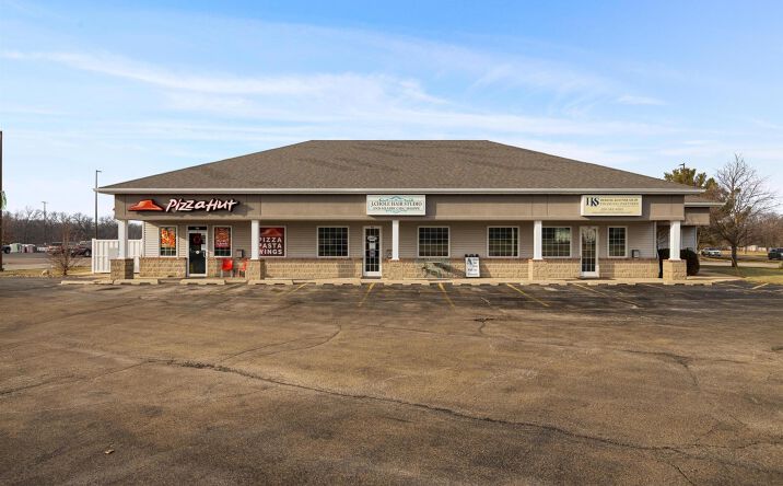 Pictures of Office, Retail property located at 411-417 JUBILEE Lane, Germantown Hills, IL 61548 for sales - image #1