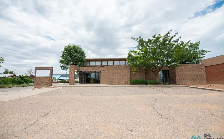 Pictures of Retail property located at 1000 E Roosevelt Avenue, Grants, NM 87020 for sales - image #1