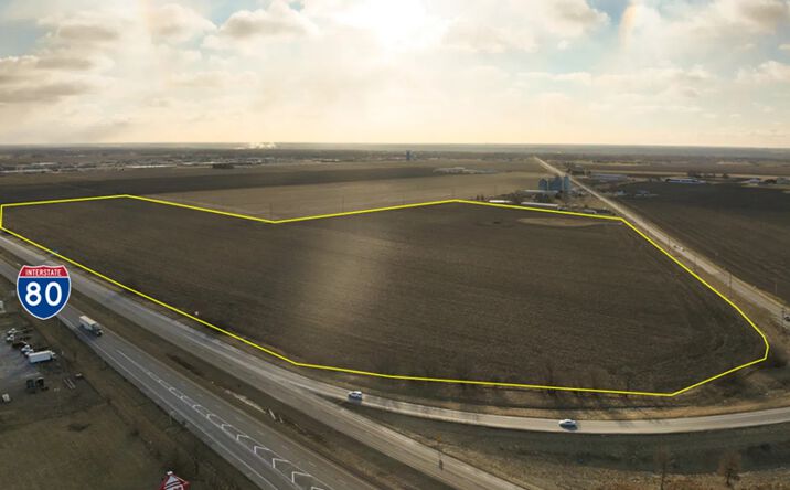 Pictures of Land property located at Interstate 80 and Plank Road, Peru, IL 61354 for sales - image #1