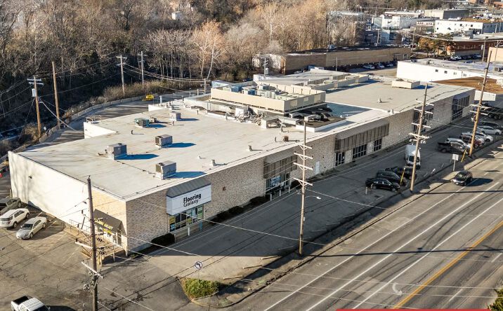 Pictures of Industrial, Retail property located at 2629 S Hanley Rd, Brentwood, MO 63144 for sales - image #1