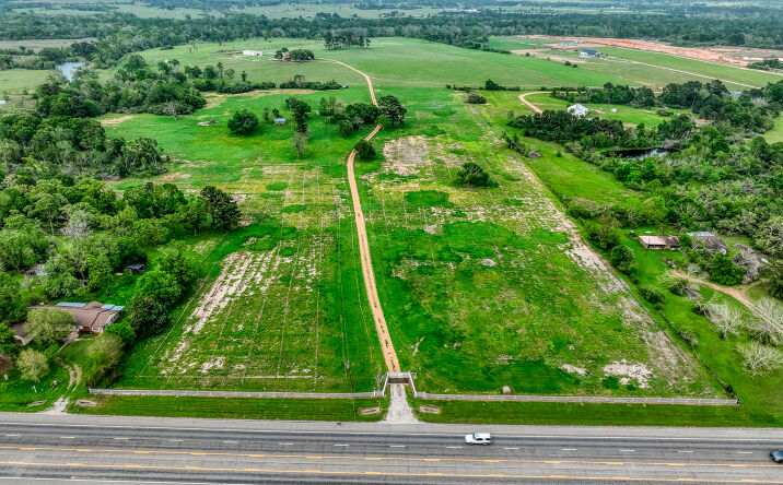 Pictures of Land property located at 2958 TX-36, Bellville, TX 77418 for sales - image #1