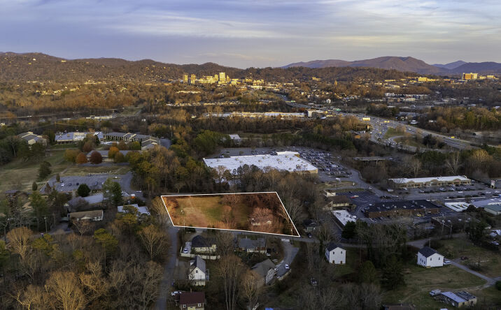 Pictures of Land property located at 1 Scrambler Cir, Asheville, NC 28806 for sales - image #1