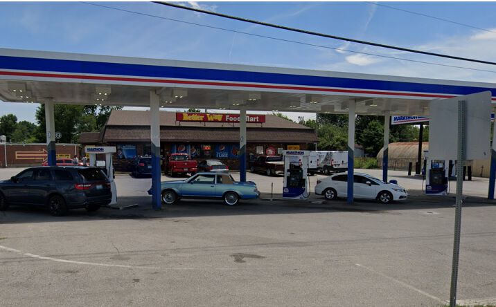 Pictures of Retail property located at 4001 Cane Run Rd, Louisville, KY 40216 for sales - image #1