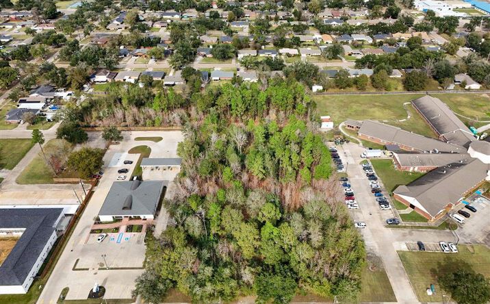 Pictures of Land property located at TBD Oak Park Boulevard, Lake Charles, LA 70601 for sales - image #1