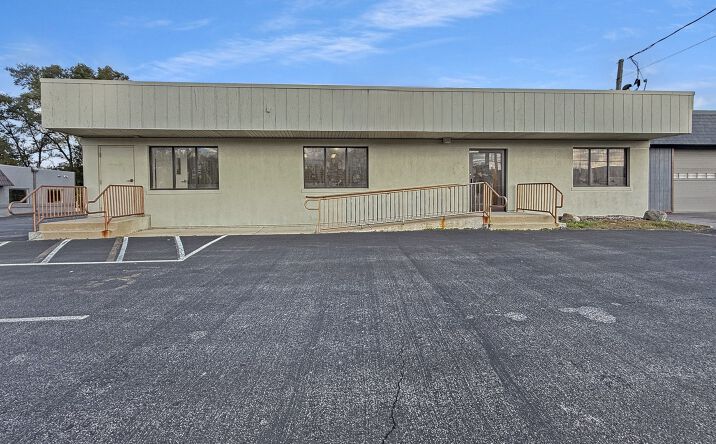 Pictures of Retail property located at 2904 W Il Route 120, McHenry, IL 60051 for sales - image #1