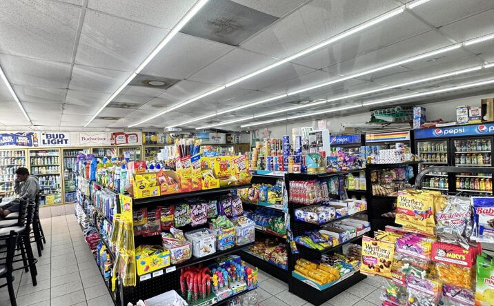 Pictures of Business for Sale property located at 1418 S Dixie Highway, Lake Worth, FL 33460 for sales - image #1