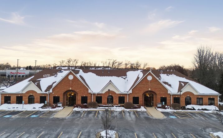 Pictures of Office property located at 6475 Washington Street, Gurnee, IL 60031 for sales - image #1