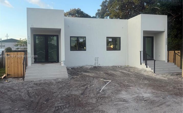 Pictures of Multifamily property located at 1730 NW 16th St, Miami, FL 33125 for sales - image #1