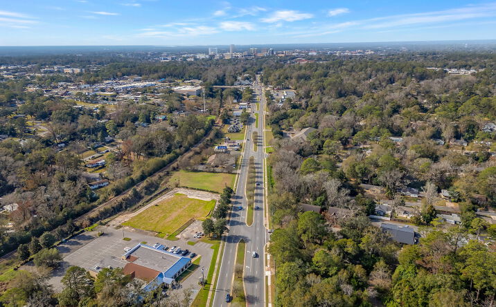 Pictures of Land property located at 1709 Mahan Dr, Tallahassee, FL 32308 for sales - image #1