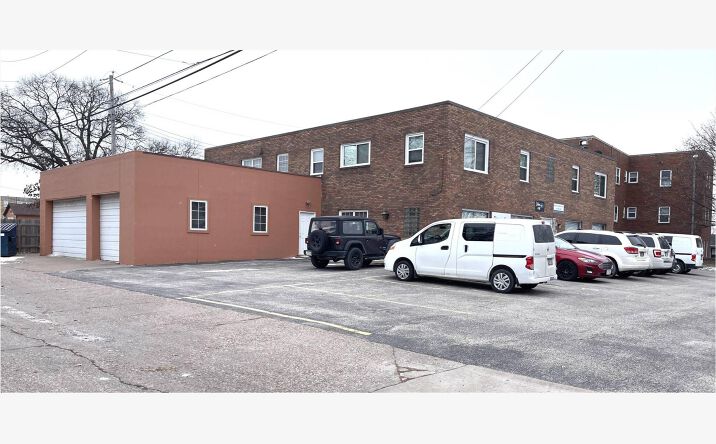 Pictures of Mixed Use, Multifamily, Office property located at 321 8th St, Bettendorf, IA 52722 for sales - image #1