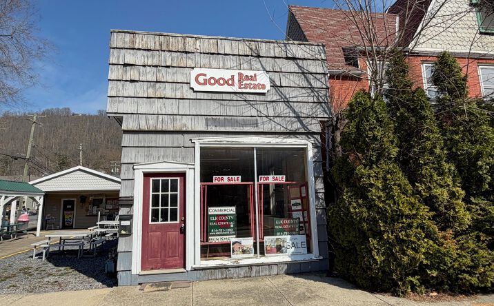 Pictures of Office, Retail, Special Purpose property located at 12 W 4th St, Emporium, PA 15834 for sales - image #1