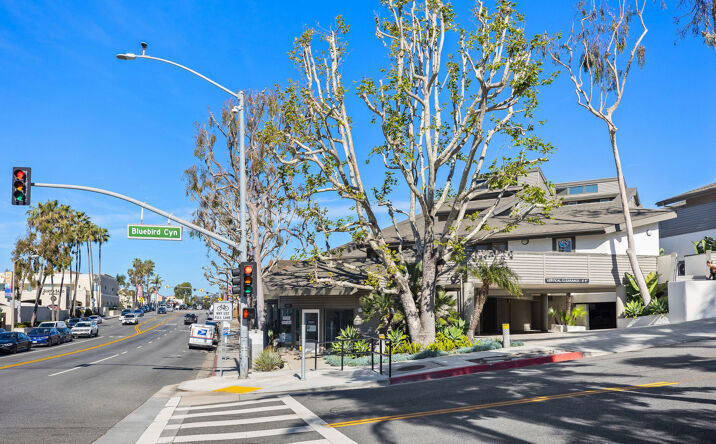 Pictures of Retail property located at 1590 S Coast Hwy Units #101 & #102, Laguna Beach, CA 92651 for sales - image #1