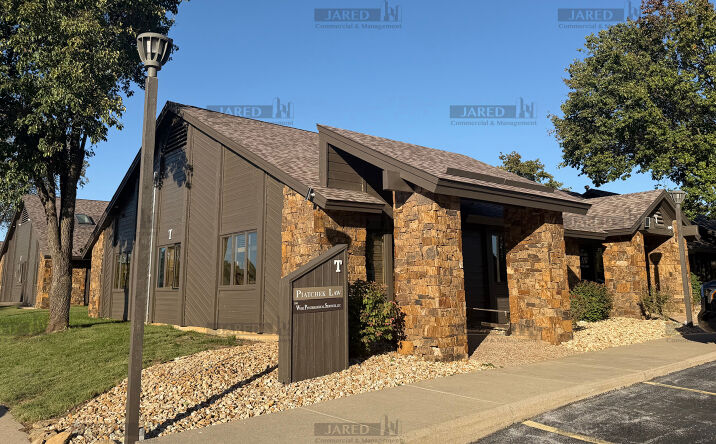 Pictures of Office property located at 1200 E Woodhurst Dr, Springfield, MO 65804 for sales - image #1