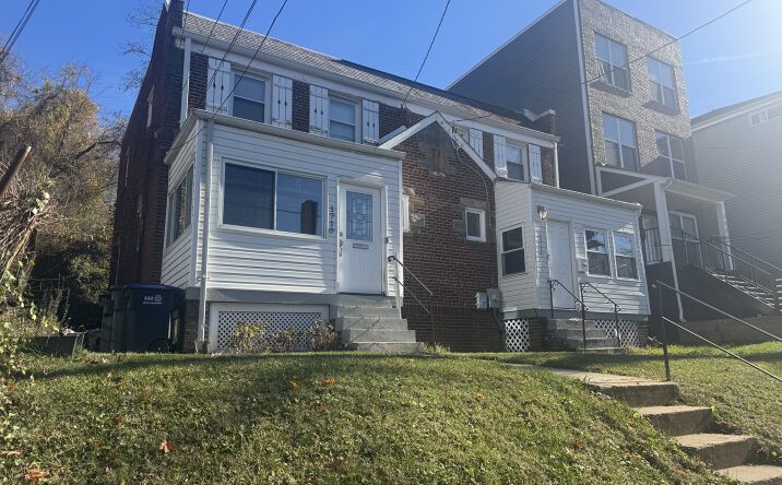Pictures of Multifamily property located at 1710 28th Pl SE, Washington, DC 20020 for sales - image #1