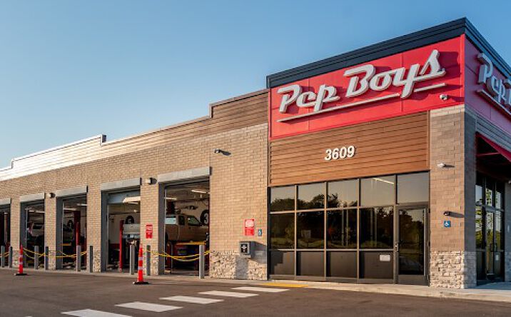 Pictures of Retail property located at 1559 Gulf to Bay Blvd, Clearwater, FL 33755 for sales - image #1