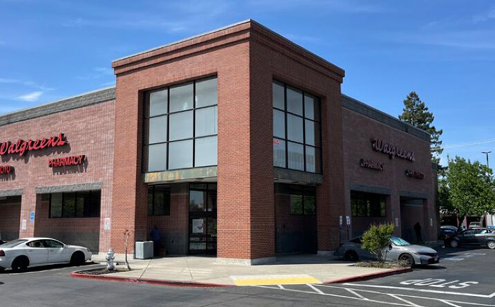 Pictures of Retail property located at 2900 Stockton Blvd, Sacramento, CA 95817 for sales - image #1